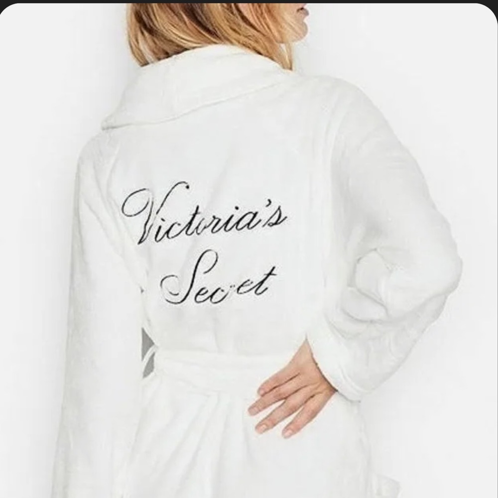 Victoria Secret short robe M/L